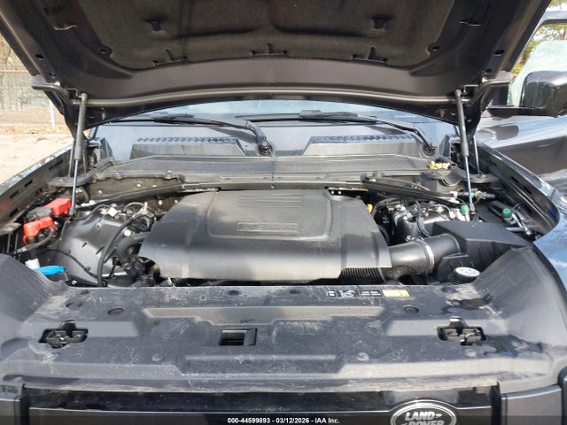 SALEJ7EXXT2482706 Land Rover Defender P300 S