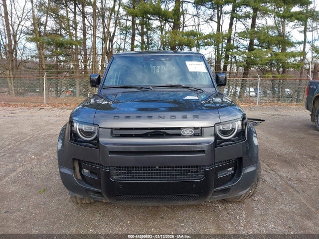 SALEJ7EXXT2482706 Land Rover Defender P300 S