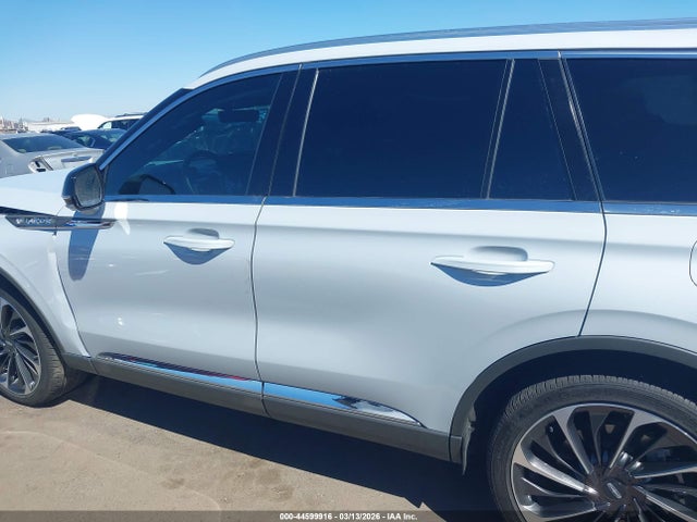 5LM5J7XCXSGL23132 Lincoln Aviator Reserve