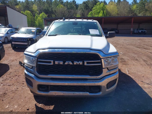 44599927 :رقم المزاد ، 3C6UR5CL0NG221179 vin ، 2022 Ram 2500 Tradesman  4x4 6'4 Box مزاد بيع