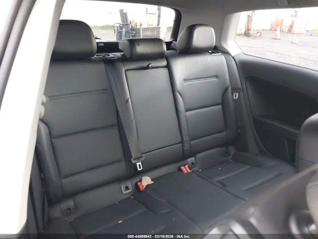 3VW817AU5FM068856 Volkswagen Golf Tsi S 2-door