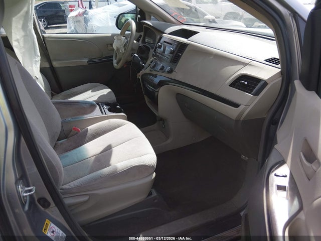 2011 Toyota Sienna Le V6 მანქანა იყიდება აუქციონზე, vin: 5TDKK3DC0BS046016, აუქციონის ნომერი: 44599951