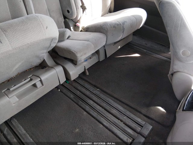 2011 Toyota Sienna Le V6 მანქანა იყიდება აუქციონზე, vin: 5TDKK3DC0BS046016, აუქციონის ნომერი: 44599951