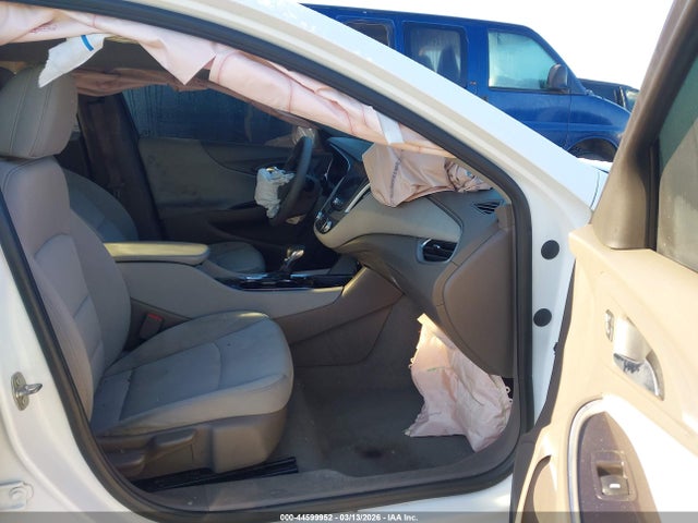 2022 CHEVROLET MALIBU 1G1ZD5ST3NF113485 Photo 4