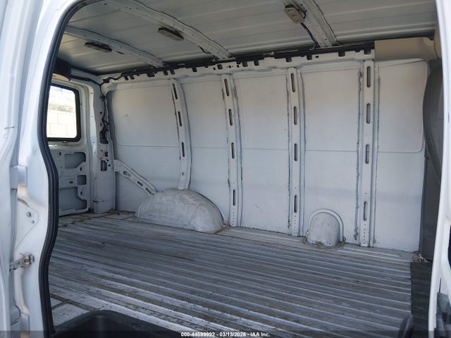 Chevrolet Express 2500 Work Van 2015 1GCWGFCF3F1242289 Image 8