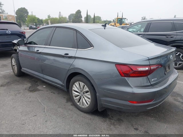 2020 VOLKSWAGEN JETTA 3VWCB7BU4LM058286 Photo 2