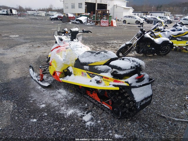 Ski-Doo Mx Zx Xrs 2015 2BPSMXFD0FV000165 Image 3