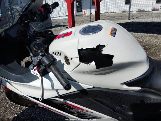 MH3RH18Y8NK009154 Yamaha Yzfr3 A
