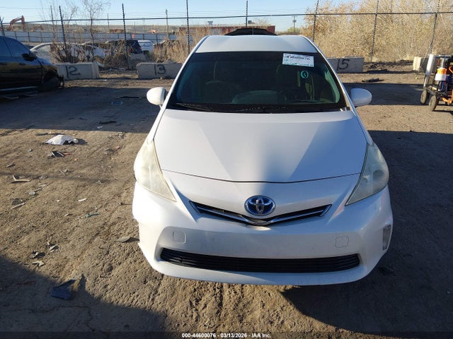 JTDZN3EUXE3322558 Toyota Prius V Three