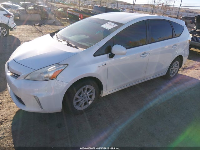 JTDZN3EUXE3322558 Toyota Prius V Three