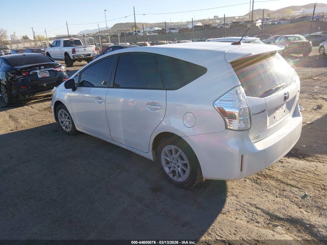 JTDZN3EUXE3322558 Toyota Prius V Three