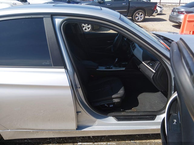 Продаж на аукціоні авто 2017 Bmw 320i, vin: WBA8E1G39HNU18708, номер лоту: 44600092
