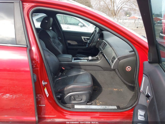 2015 JAGUAR XF SAJWJ0FF3F8U70912 Photo 4