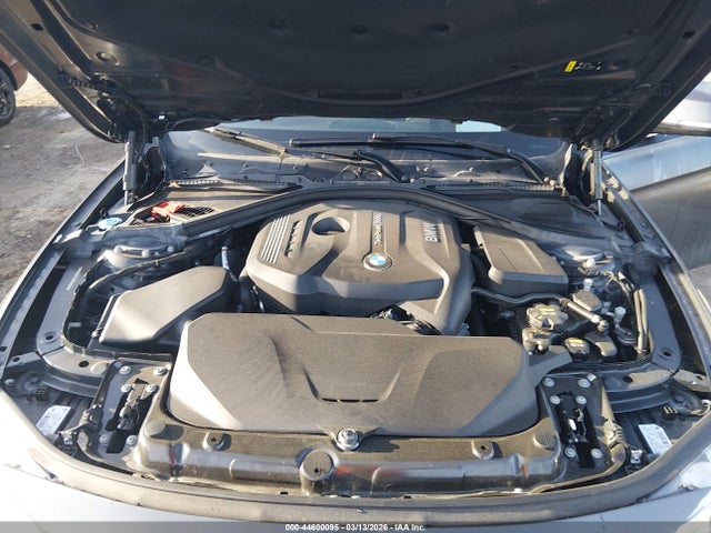 44600095 :رقم المزاد ، WBA8D9C52JEM34957 vin ، 2018 Bmw 330i Xdrive مزاد بيع