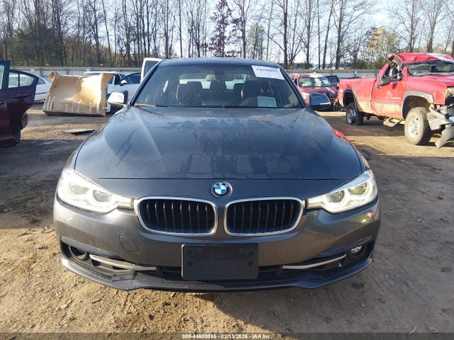 44600095 :رقم المزاد ، WBA8D9C52JEM34957 vin ، 2018 Bmw 330i Xdrive مزاد بيع