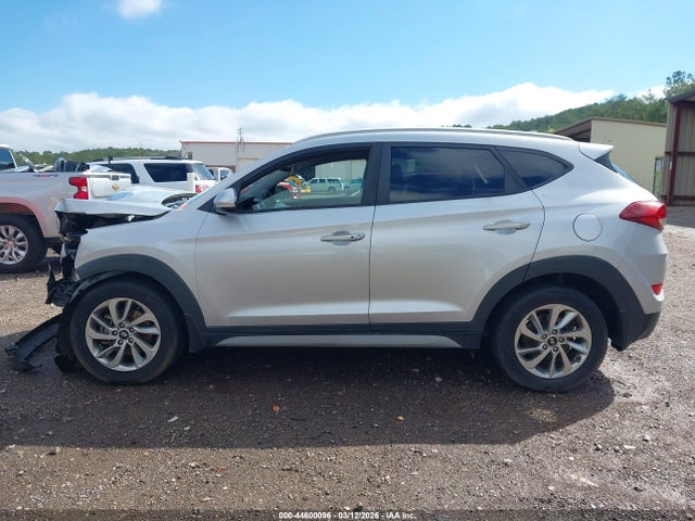 2018 Hyundai Tucson Sel Plus მანქანა იყიდება აუქციონზე, vin: KM8J33A41JU807311, აუქციონის ნომერი: 44600096