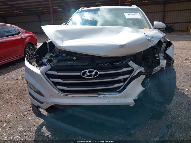 2018 Hyundai Tucson Sel Plus მანქანა იყიდება აუქციონზე, vin: KM8J33A41JU807311, აუქციონის ნომერი: 44600096