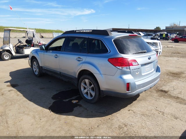 44600124 :رقم المزاد ، 4S4BRCCC6D1264325 vin ، 2013 Subaru Outback 2.5i Premium مزاد بيع