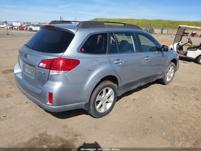 44600124 :رقم المزاد ، 4S4BRCCC6D1264325 vin ، 2013 Subaru Outback 2.5i Premium مزاد بيع