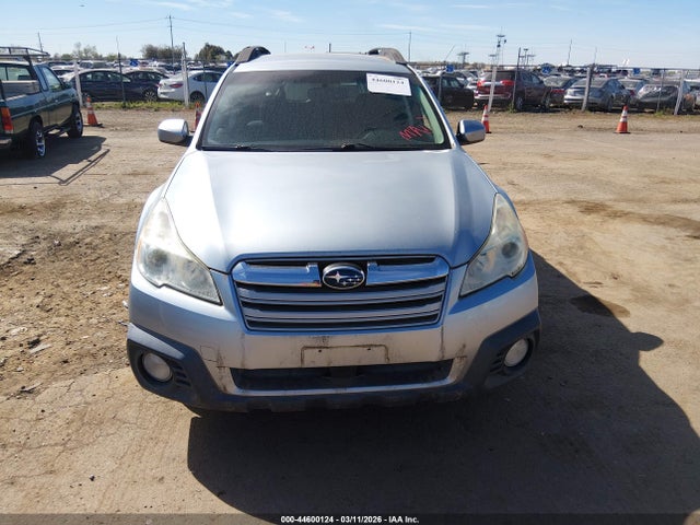 44600124 :رقم المزاد ، 4S4BRCCC6D1264325 vin ، 2013 Subaru Outback 2.5i Premium مزاد بيع