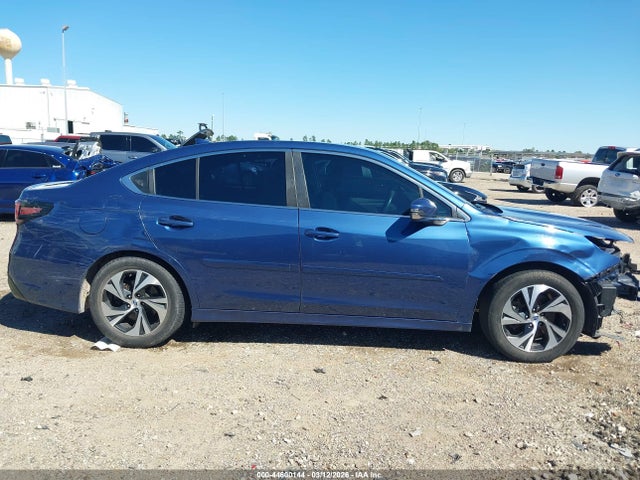 4S3BWAC62M3009090 Subaru Legacy Premium