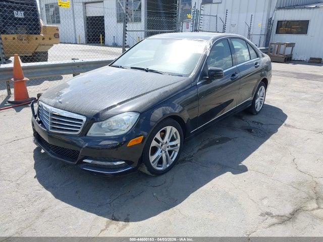 Продаж на аукціоні авто 2013 Mercedes-benz C 250 Luxury, vin: WDDGF4HB1DR245391, номер лоту: 44600153