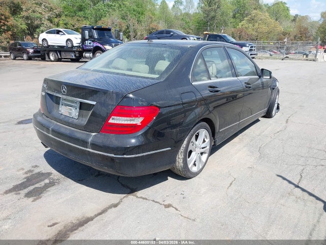 Продаж на аукціоні авто 2013 Mercedes-benz C 250 Luxury, vin: WDDGF4HB1DR245391, номер лоту: 44600153