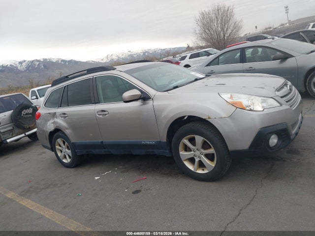 Subaru Outback 2.5i Premium 2014 4S4BRBCC1E3230101 Image 13
