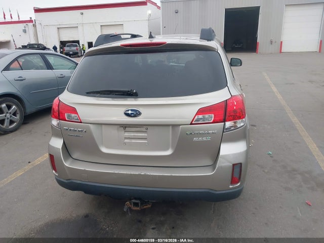Subaru Outback 2.5i Premium 2014 4S4BRBCC1E3230101 Image 16