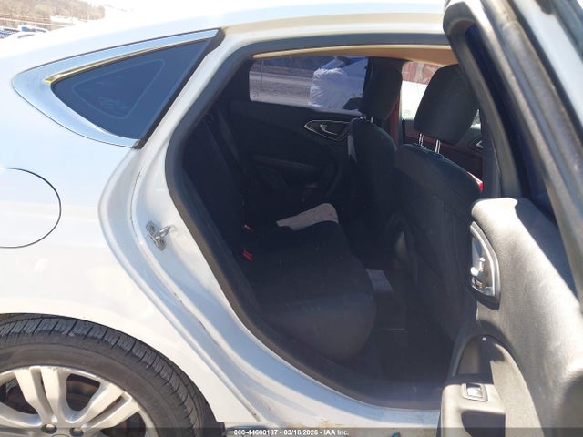 Aukcja sprzedaży 2015 Chrysler 200 Limited, vin: 1C3CCCAB4FN710850, numer aukcji: 44600187