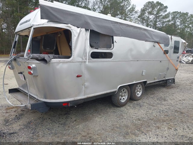 1STX9YJ2XFJ532346 Airstream Travel
