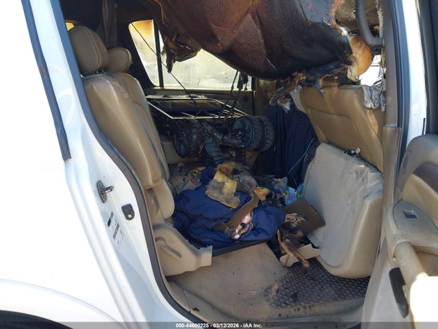 44600225 :رقم المزاد ، 5N1AA0NC8BN606541 vin ، 2011 Nissan Armada Platinum مزاد بيع