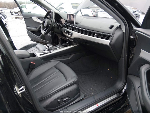 Продаж на аукціоні авто 2017 Audi A4 2.0t Premium, vin: WAUENAF49HN012280, номер лоту: 44600226