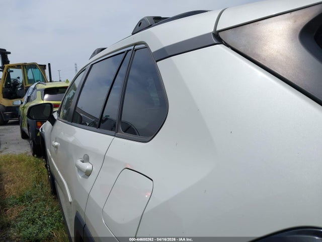 2021 TOYOTA RAV4 JTMC1RFV5MD083683 Photo 2