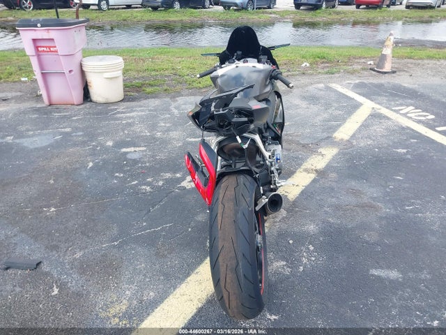 Продажа на аукционе авто 2025 Ducati Panigale V2, vin: ZDMHAATW6SB016057, номер лота: 44600267