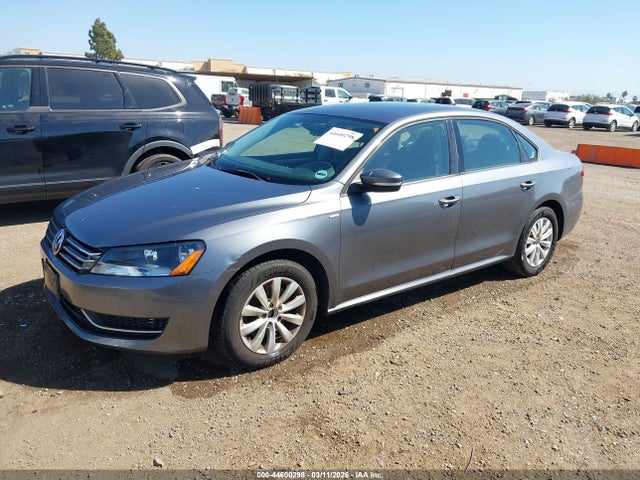 1VWAT7A3XEC070959 Volkswagen Passat 1.8t Wolfsburg Edition