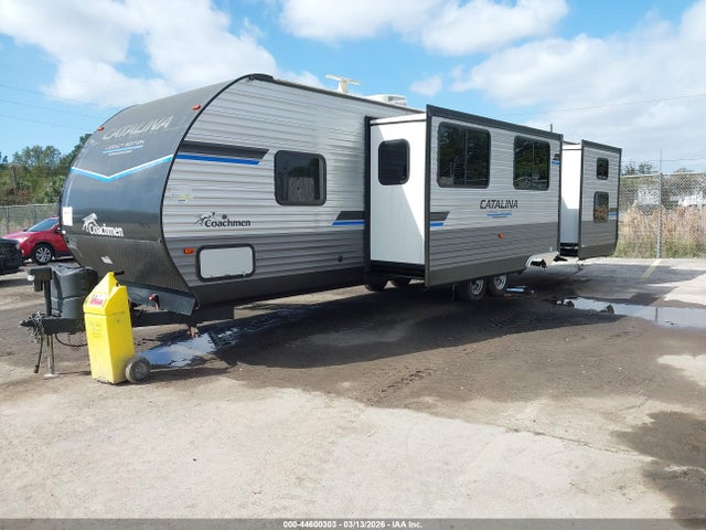 44600303 :رقم المزاد ، 5ZT2CAXB7PX027595 vin ، 2023 Coachmen Catalina مزاد بيع