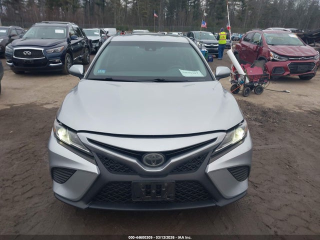 4T1B11HK5JU076398 Toyota CAMRY SE