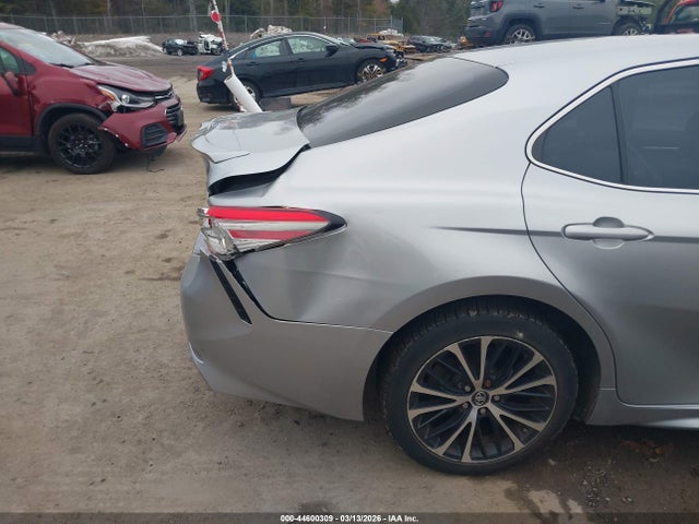 4T1B11HK5JU076398 Toyota CAMRY SE