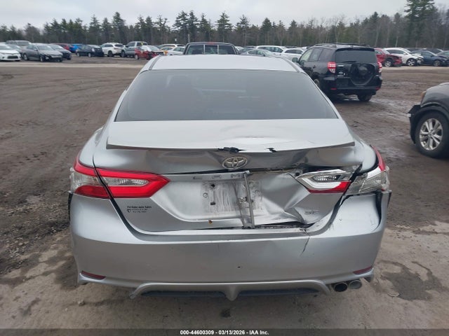 4T1B11HK5JU076398 Toyota CAMRY SE