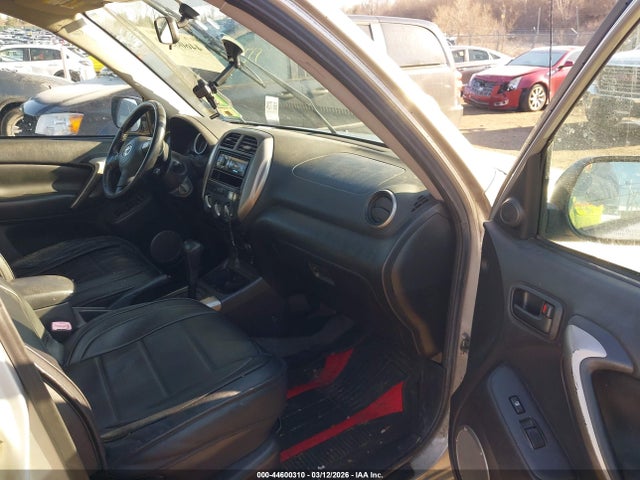 2004 TOYOTA RAV4 JTEHD20VX40024869 Photo 4