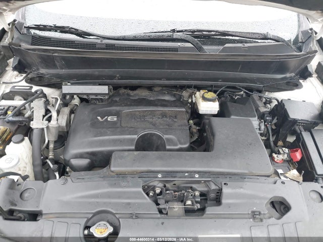 5N1DR2MMXHC695304 Nissan Pathfinder Sv