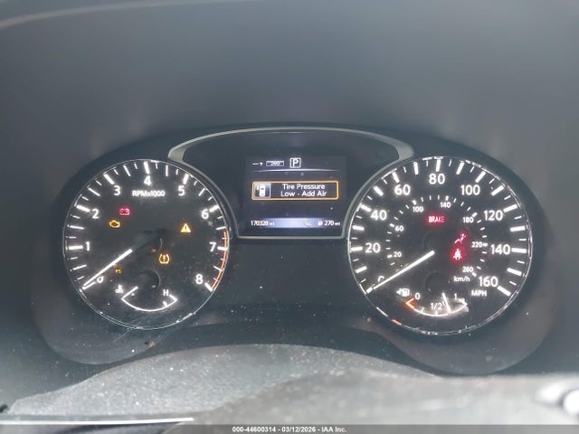5N1DR2MMXHC695304 Nissan Pathfinder Sv