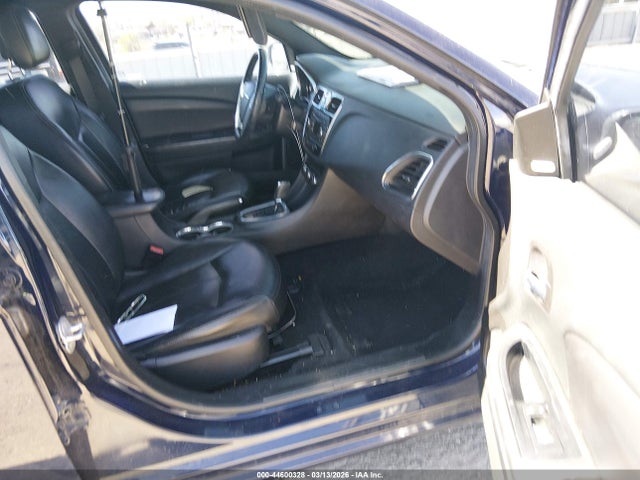 Продаж на аукціоні авто 2014 Chrysler 200 Limited, vin: 1C3CCBCG2EN185322, номер лоту: 44600328