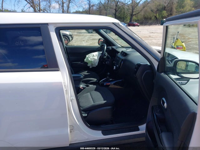 KNDJX3A50E7042713 KIA Soul !