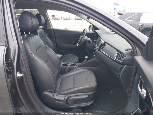 Продажа на аукционе авто 2019 Kia Niro S Touring, vin: KNDCC3LC5K5299437, номер лота: 44600350