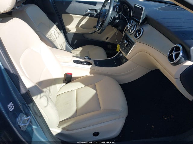 44600368 :رقم المزاد ، WDCTG4GB3FJ100405 vin ، 2015 Mercedes-benz Gla 250 4matic مزاد بيع