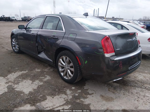 Продаж на аукціоні авто 2015 Chrysler 300 Limited, vin: 2C3CCARG4FH830838, номер лоту: 44600375