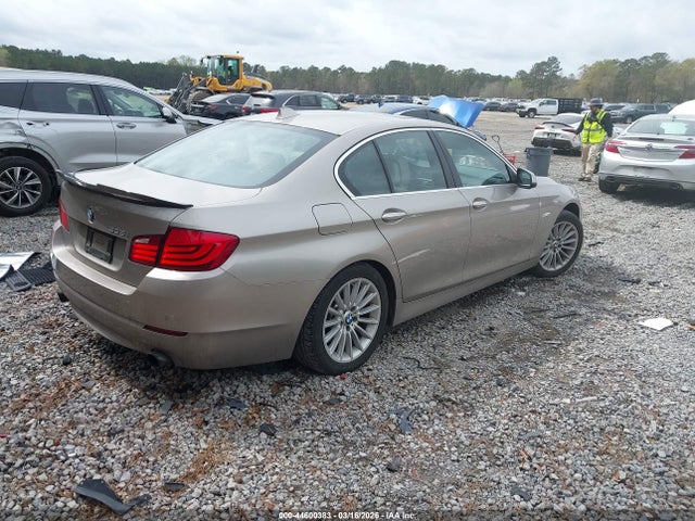 2011 BMW 535I WBAFU7C58BC879471 Photo 3