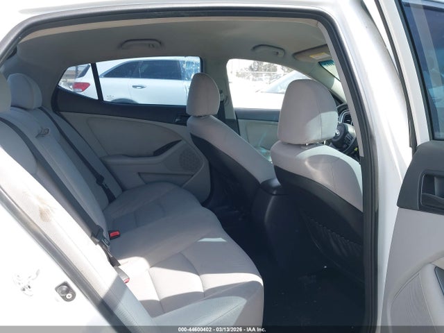 KNAGM4A76F5642723 KIA Optima Lx